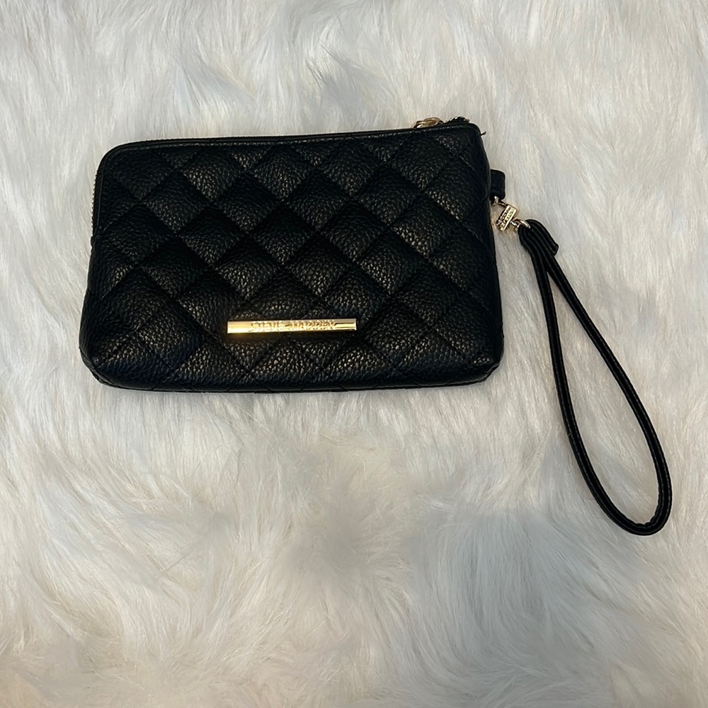 Steve Madden Wristlet
